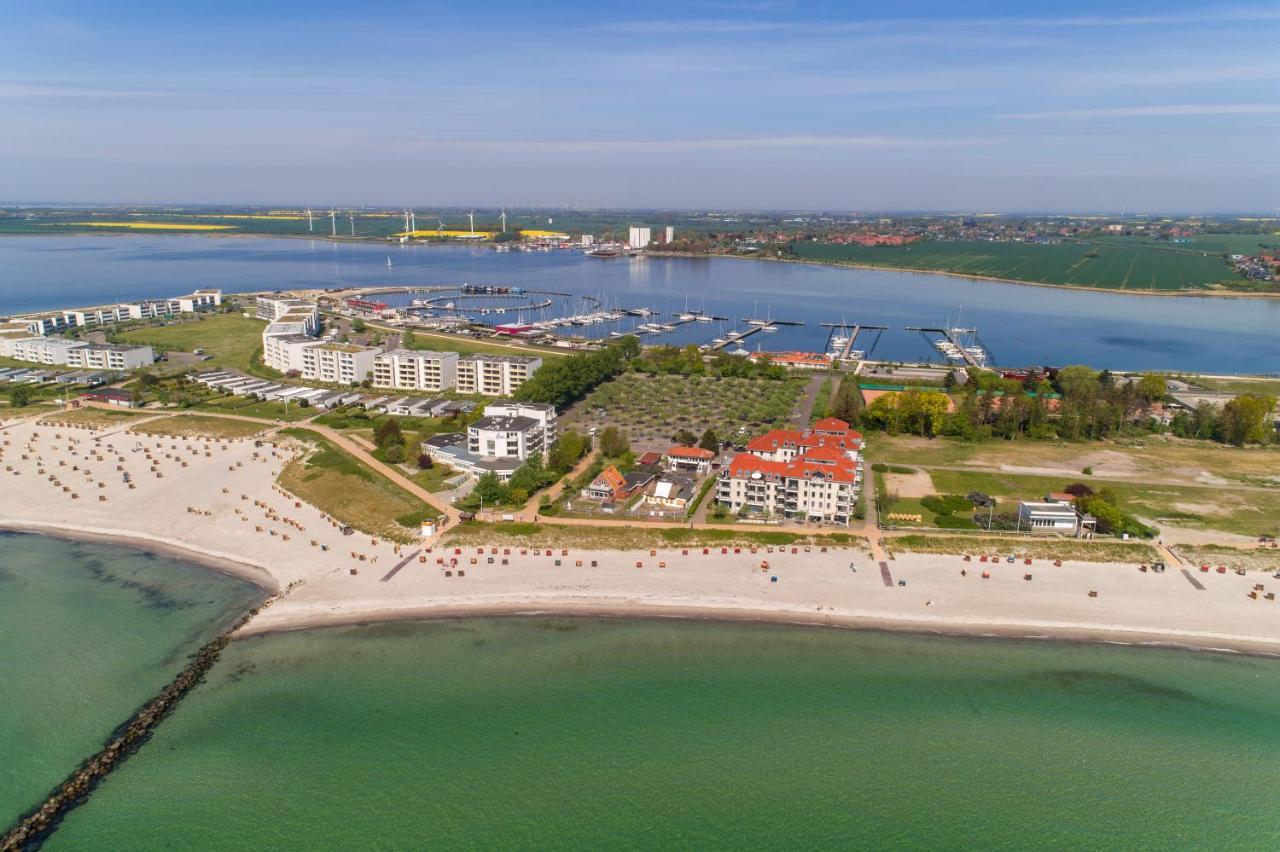 Turm-Appartement Strandburg เฟมาร์น ภายนอก รูปภาพ